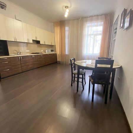 Afina Aparthotel 敖德萨 外观 照片