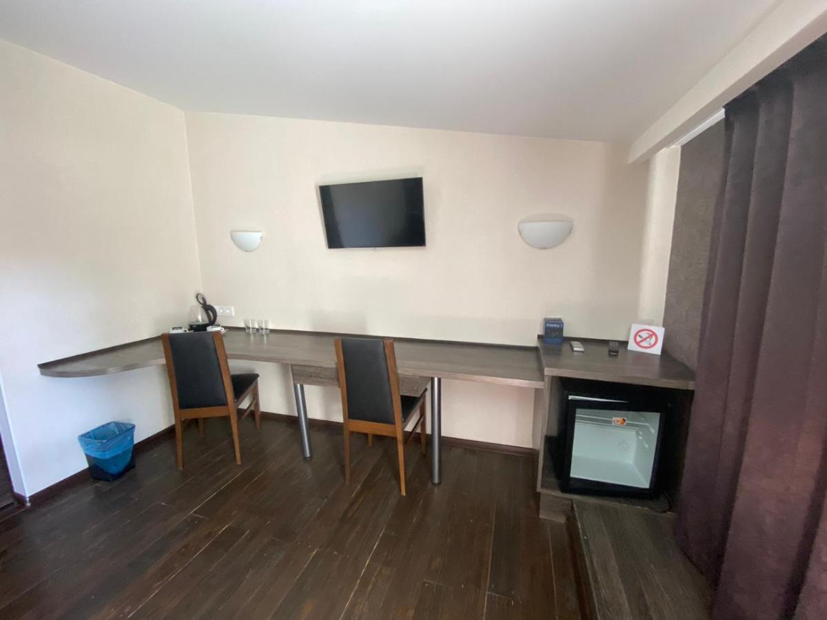 Afina Aparthotel 敖德萨 外观 照片
